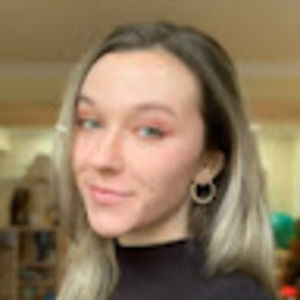 Meet your Posher, Caroline tadych